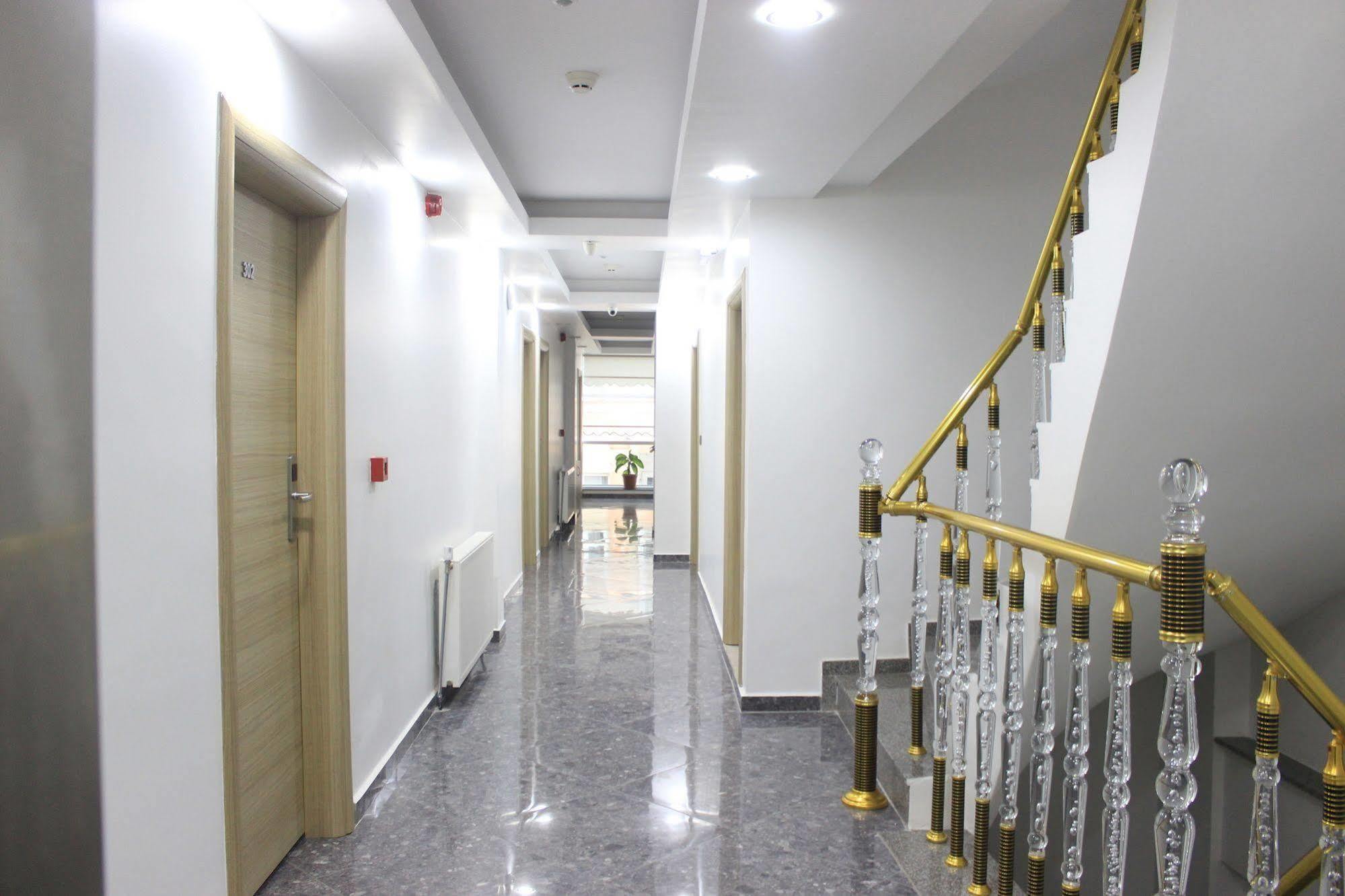 Grand Serenay Hotel บานเดียร์มา ภายนอก รูปภาพ