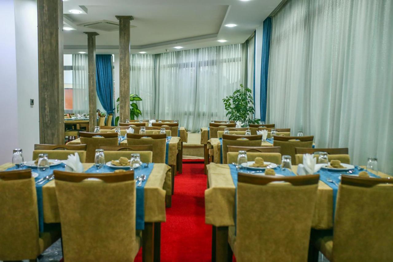 Grand Serenay Hotel บานเดียร์มา ภายนอก รูปภาพ